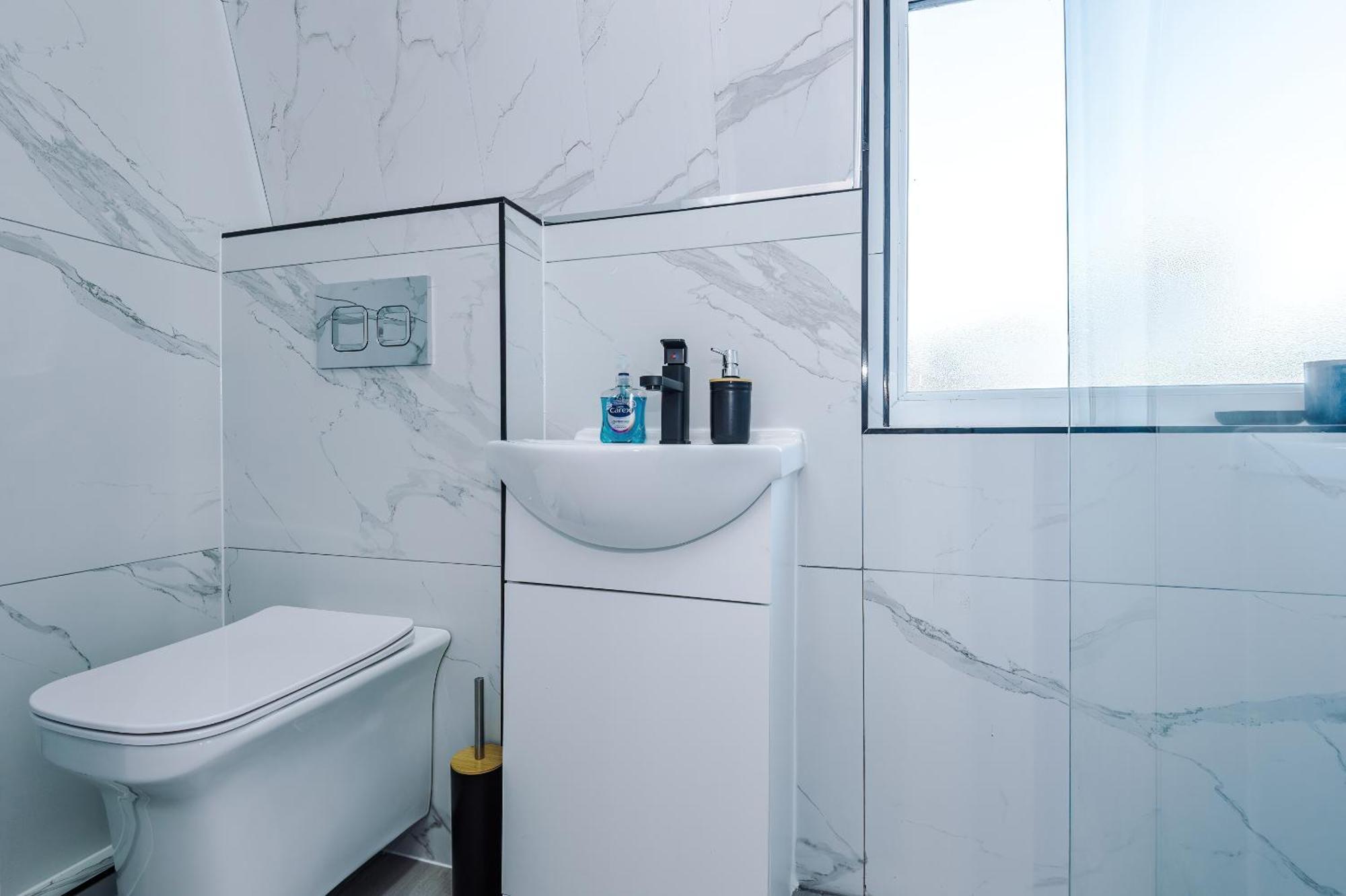 Comfort Style Brand New Selly Oaks Apartment バーミンガム 部屋 写真
